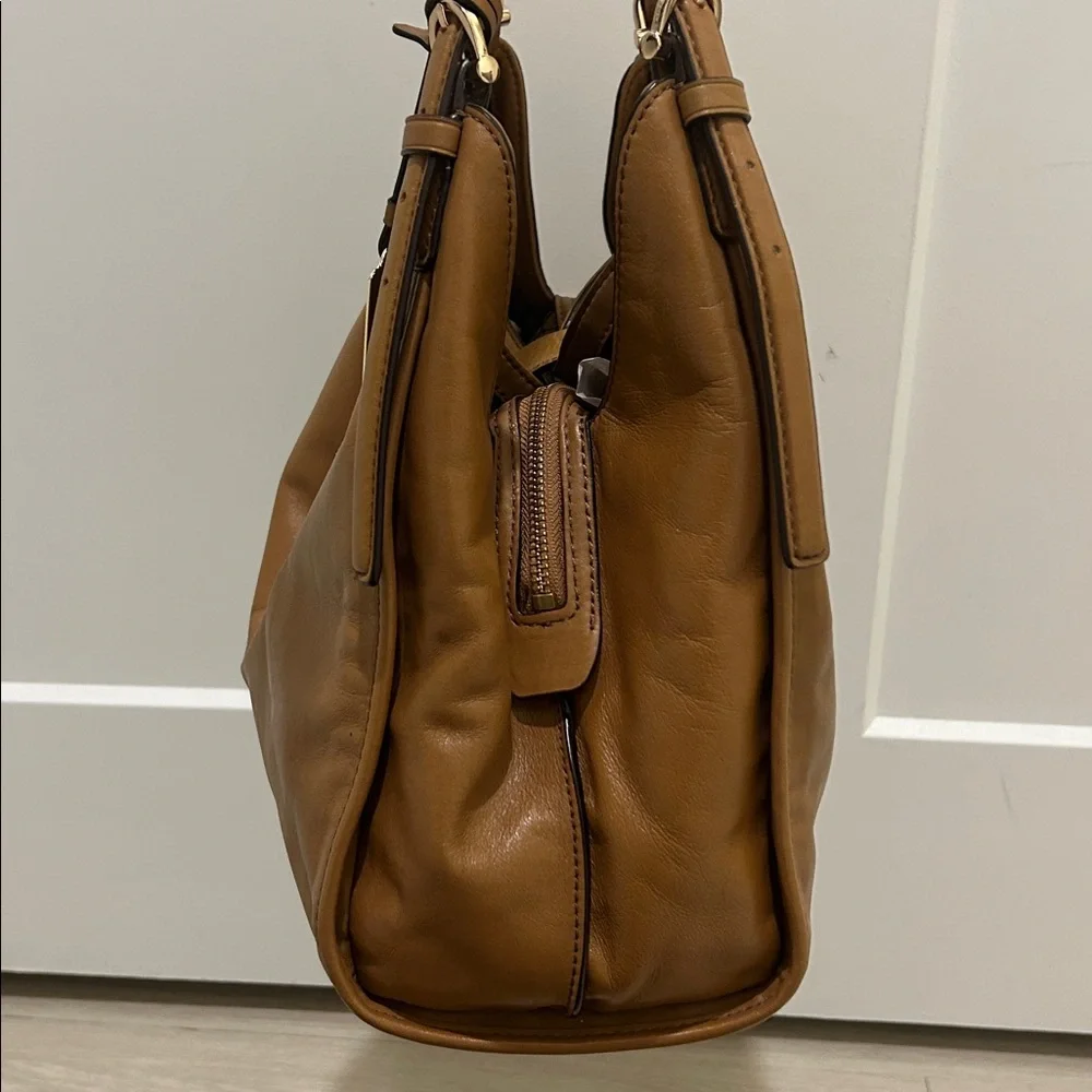 Coach Madison Carlyle Shoulder Bag in Tan